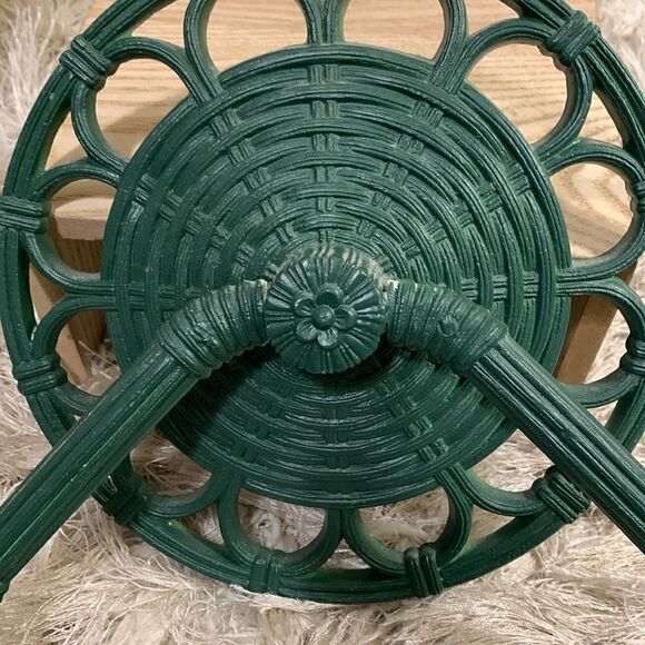 Vintage Homco Painted Green Rattan Look
Plastic Towel Rack Holder 3314 - Picture 4 of 17